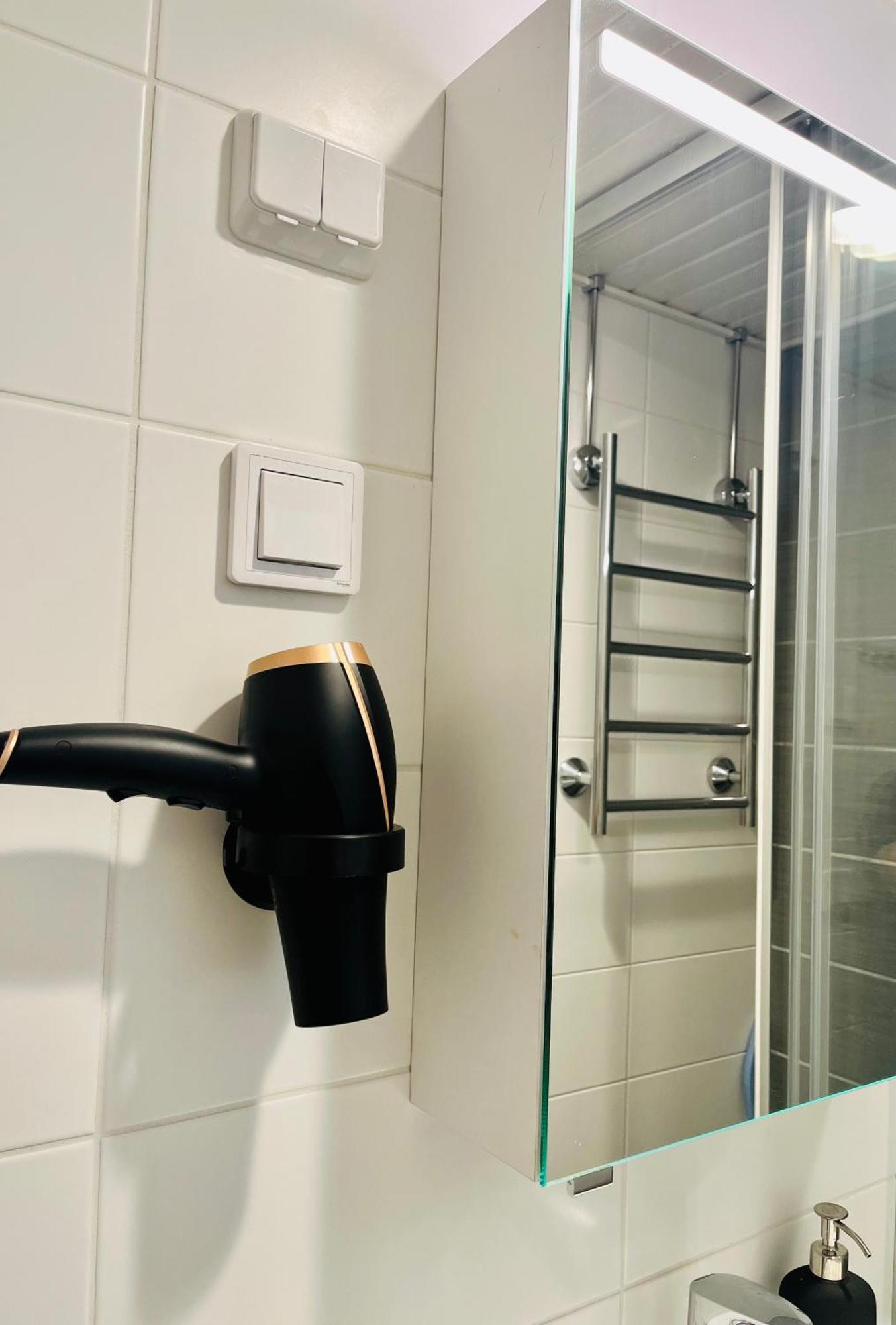 Modern Apartment Urban Tranquil, Great Location And Transport Connections Helsinki Room photo